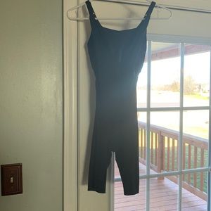 Black shape ware